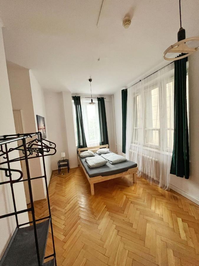 Nice View Rooms In Old Town 克拉科夫 外观 照片